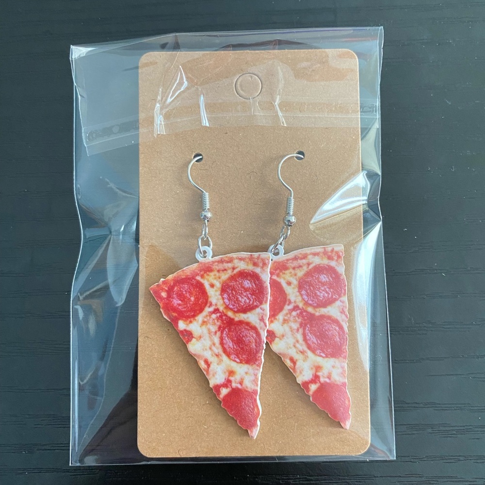 Brand New Giant Pepperoni Pizza Earrings – Perfect for Your Next Pizza Party 🍕 - Picture 6 of 6